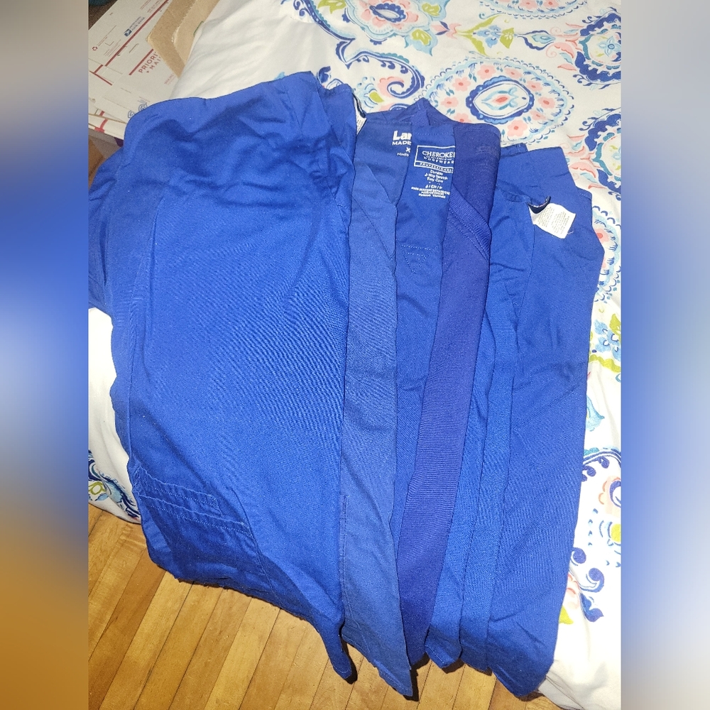 Women's Scrub Bundle
